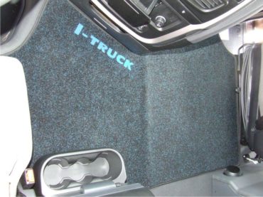 autokoberec Iveco Stralis HI-WAY (automat) - střed