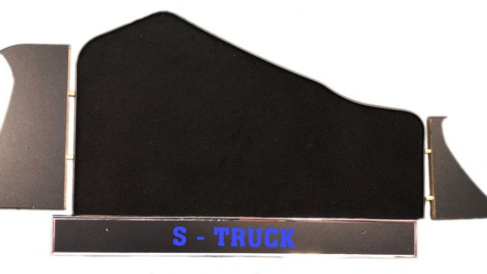 stolek_scania_RS_stred